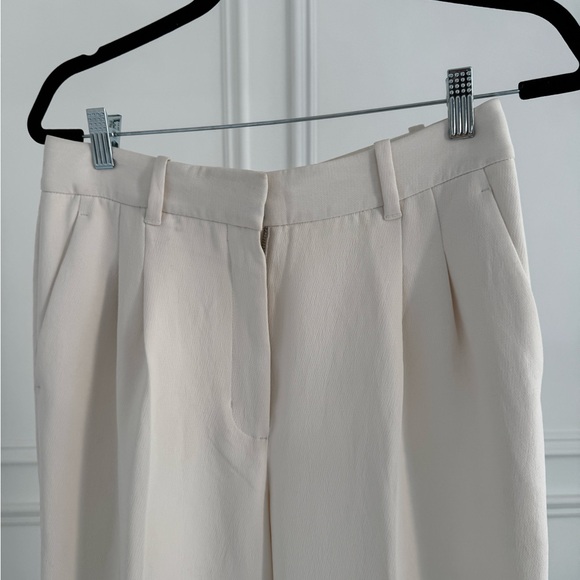 BRAND NEW NEVER WORN. Effortless Pants - Light Birch - Picture 3 of 4